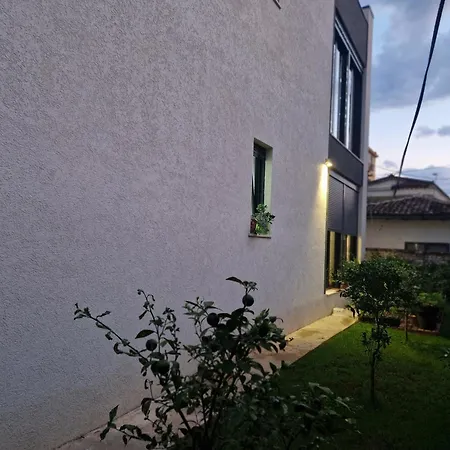 Laci Apartamento Tirana