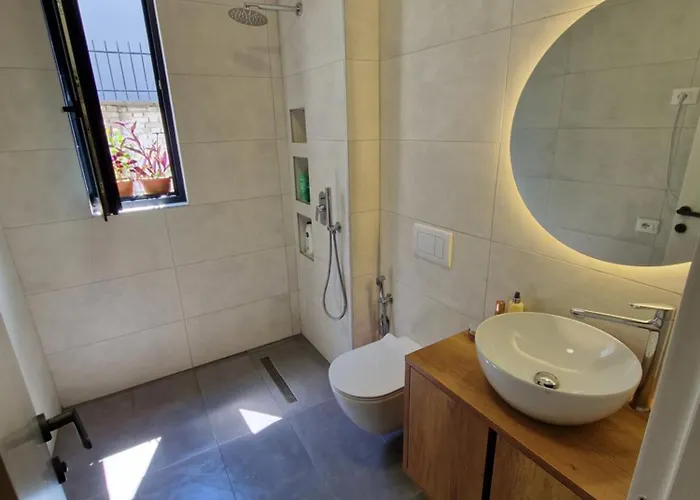 Laci Apartamento Tirana